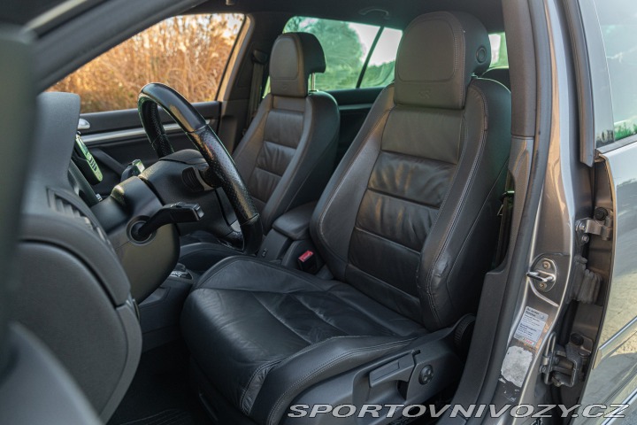 Volkswagen Golf R32 2009
