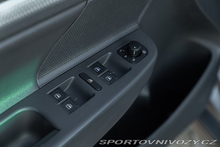 Volkswagen Golf R32 2009