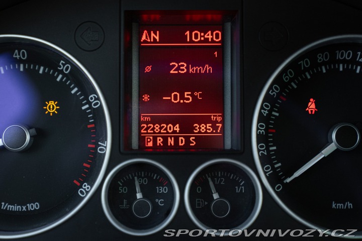 Volkswagen Golf R32 2009