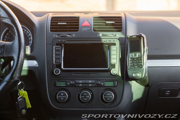 Volkswagen Golf R32 2009