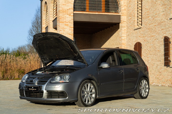 Volkswagen Golf R32 2009
