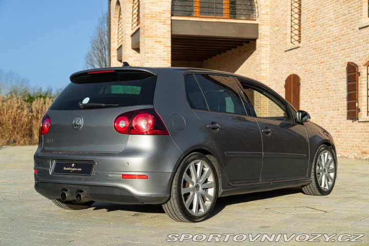 Volkswagen Golf R32 2009