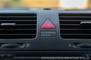 Volkswagen Golf R32 2009
