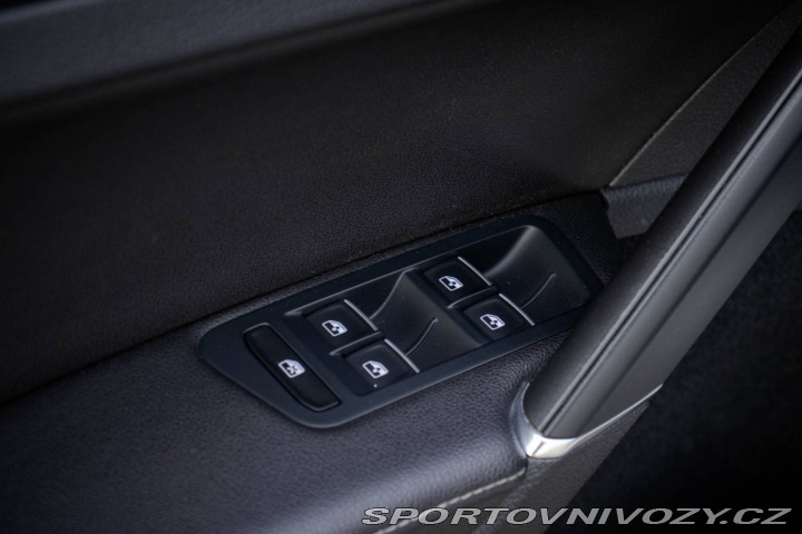 Volkswagen Golf UPRAVA REVO 2018