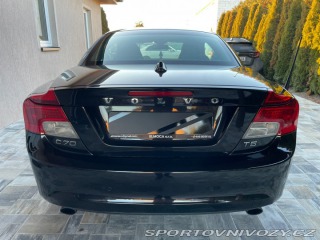 Volvo C70 / C70 2.5 T5 Summum 1.maj 2011