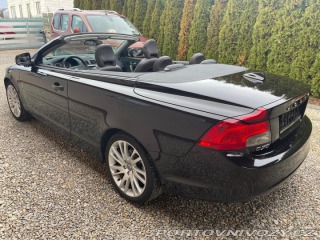 Volvo C70 / C70 2.5 T5 Summum 1.maj 2011