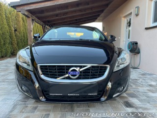 Volvo C70 / C70 2.5 T5 Summum 1.maj 2011