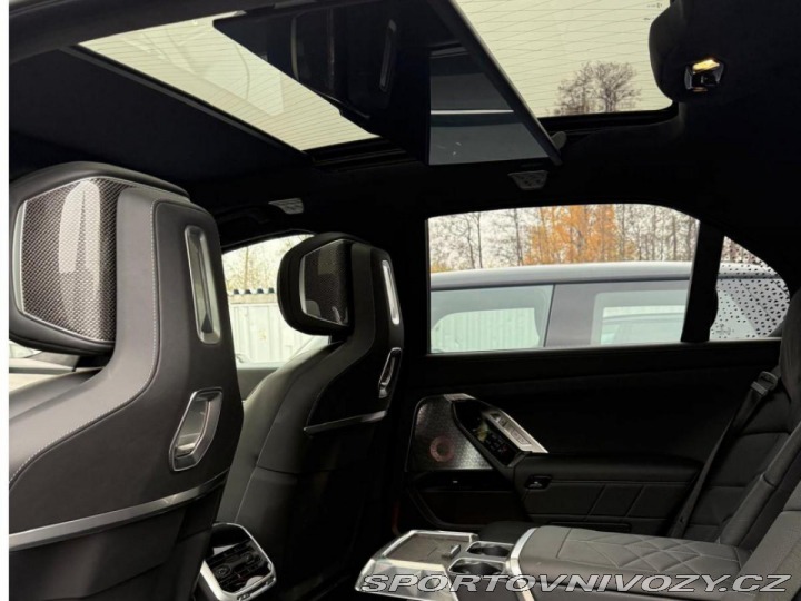 BMW 7 7M760E Executive Lounge T 2024
