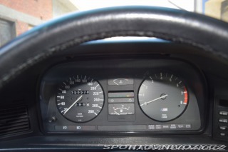BMW M5 E28 M5 1988