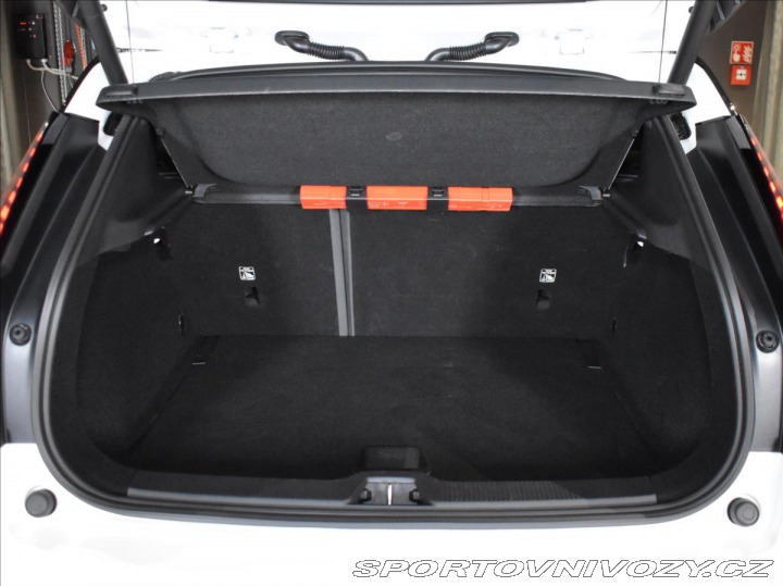 Volvo Ostatní modely EX30 0,0 Single PLUS Ext Range 2024