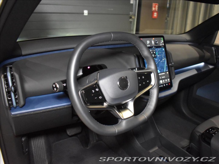 Volvo Ostatní modely EX30 0,0 Single PLUS Ext Range 2024
