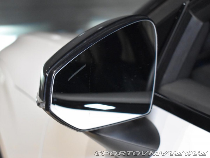 Volvo Ostatní modely EX30 0,0 Single PLUS Ext Range 2024