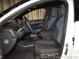 Volvo Ostatní modely EX30 0,0 Single PLUS Ext Range 2024