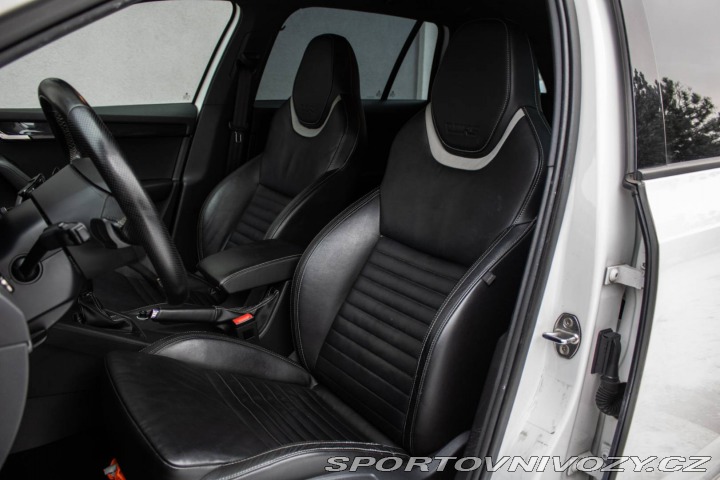 Škoda Octavia RS Combi 2.0 TDI DPF RS DSG 2014