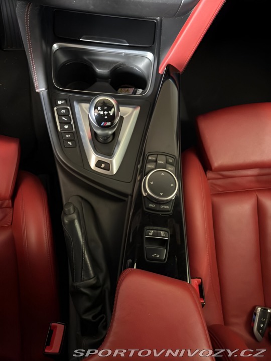 BMW M4 Carbio, TOP STAV! 2015