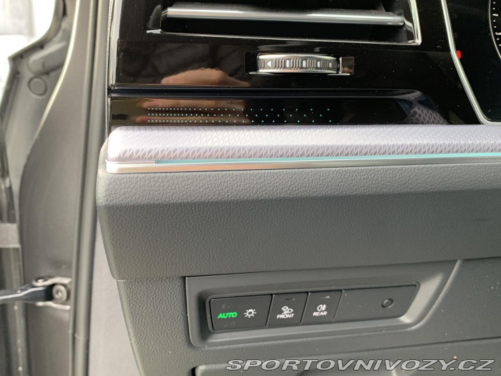 Volkswagen Ostatní modely Touareg 4.0TDi, 310KW, V8, R-LINE 2020