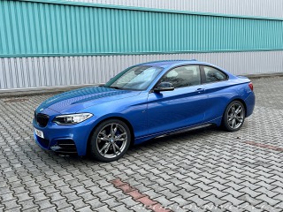 BMW 2 M235i