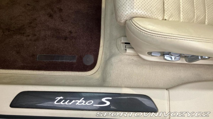Porsche Panamera Turbo S 2012