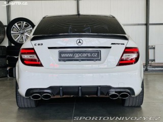 Mercedes-Benz C 63 AMG 2011