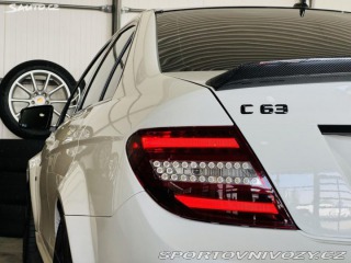 Mercedes-Benz C 63 AMG 2011