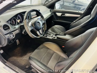 Mercedes-Benz C 63 AMG 2011