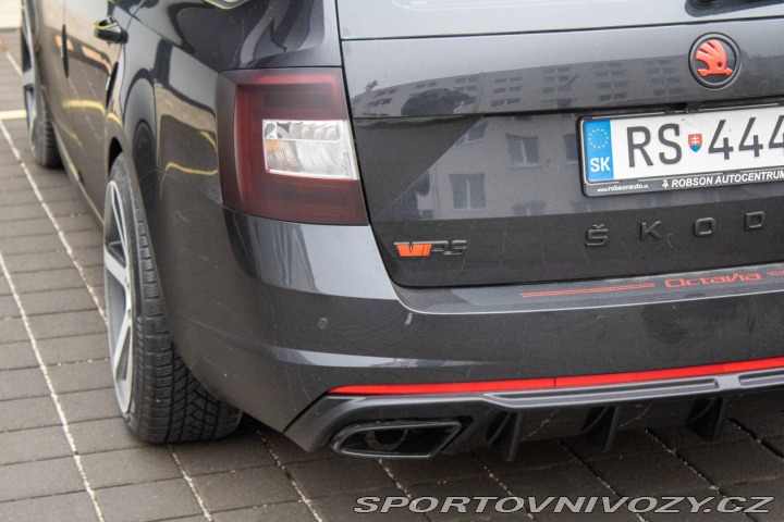 Škoda Octavia RS Combi  2.0 TFSI RS 2014