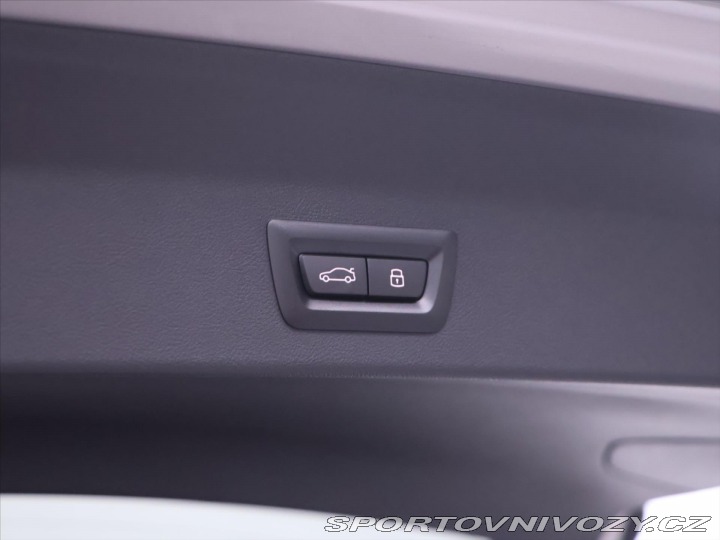 BMW iX3 210kW M Sport Nový vůz 2024