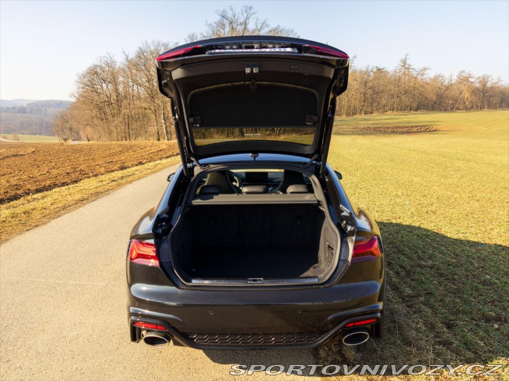 Audi RS5 3,0 V6 331kW Quattro Blac 2021