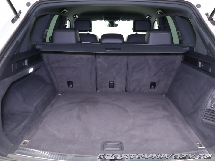 Volkswagen Ostatní modely Touareg 3,0 V6 TDI 210kW R-Line V 2021