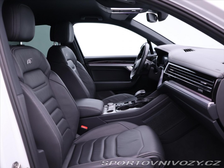 Volkswagen Ostatní modely Touareg 3,0 V6 TDI 210kW R-Line V 2021