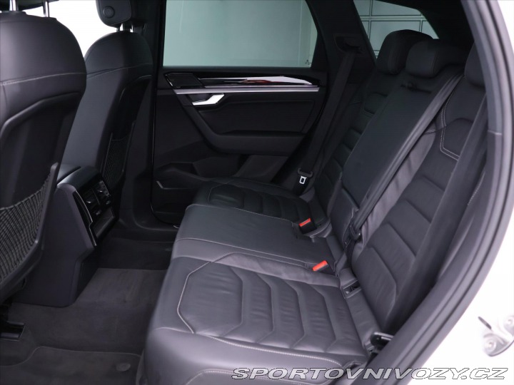 Volkswagen Ostatní modely Touareg 3,0 V6 TDI 210kW R-Line V 2021