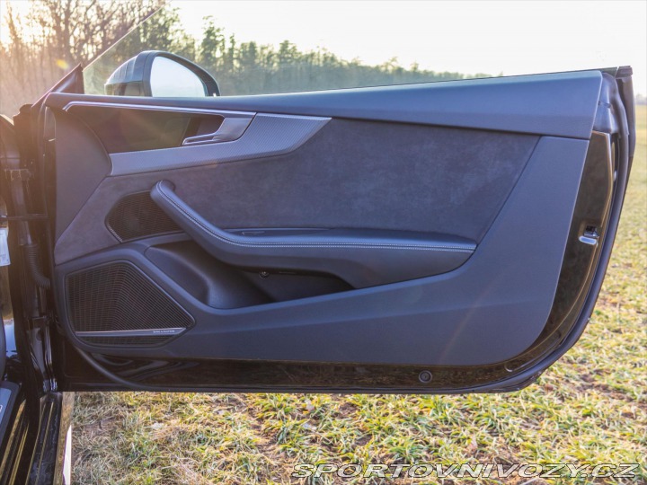 Audi RS5 3,0 V6 331kW Quattro Blac 2021