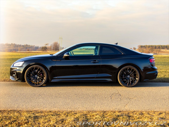 Audi RS5 3,0 V6 331kW Quattro Blac 2021