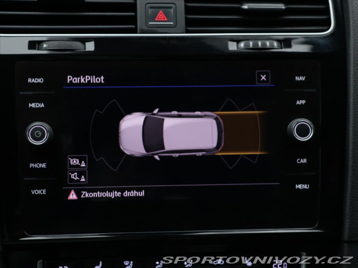 Volkswagen Golf 2,0 GTD 135kW DSG Virtual 2017
