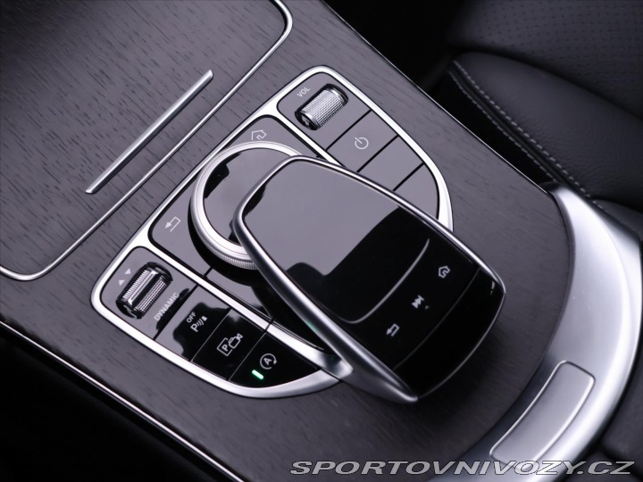 Mercedes-Benz C 2,0 300d AMG Line LED 1.M 2020