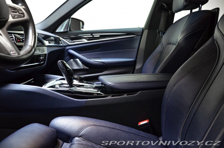 BMW M5 BMW M550i 2018