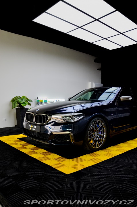 BMW M5 BMW M550i 2018
