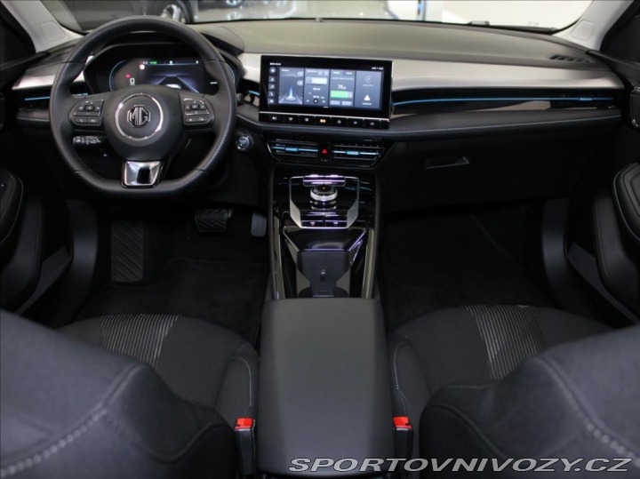 MG Ostatní modely MG5 0,1 50 kWh Emotion 8 150k 2024