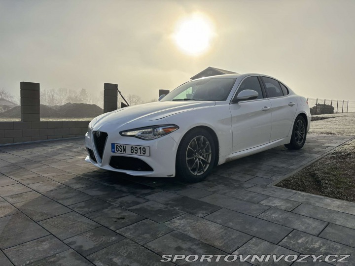 Alfa Romeo Giulia 2,0T Super RWD 280k 2019
