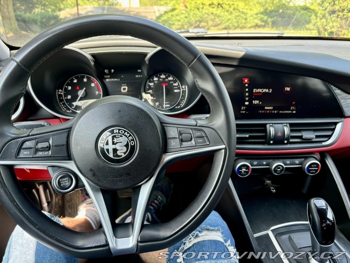 Alfa Romeo Giulia 2,0T Super RWD 280k 2019