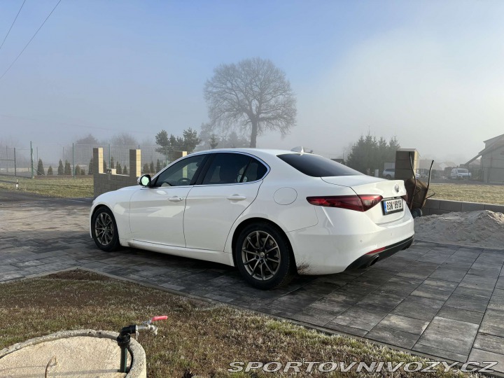 Alfa Romeo Giulia 2,0T Super RWD 280k 2019