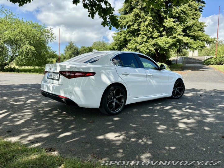 Alfa Romeo Giulia 2,0T Super RWD 280k 2019