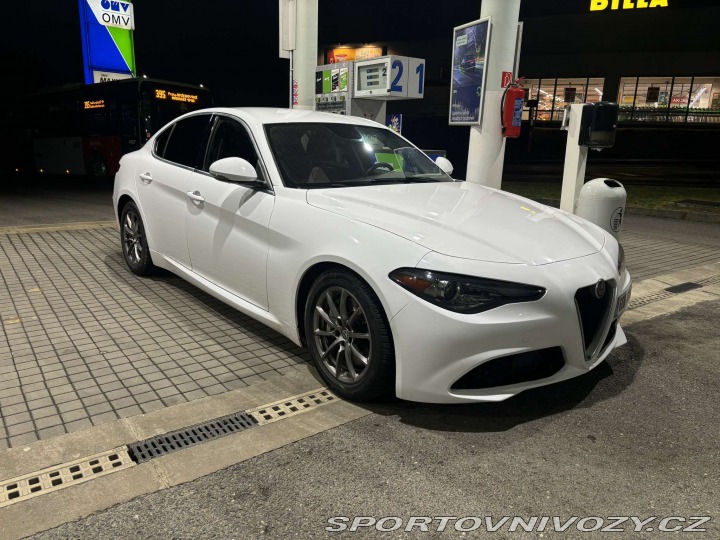 Alfa Romeo Giulia 2,0T Super RWD 280k 2019