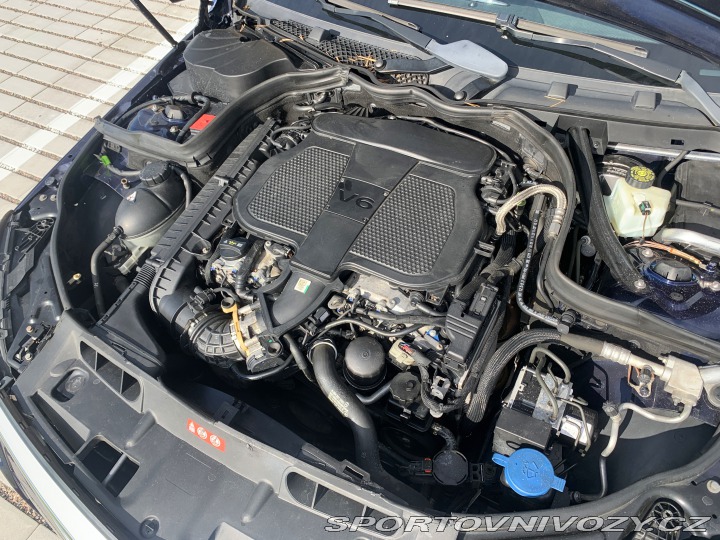 Mercedes-Benz C C350 CGI 4MATIC V6 Benzín 2011