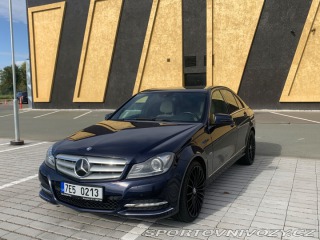 Mercedes-Benz C C350 CGI 4MATIC V6 Benzín 2011