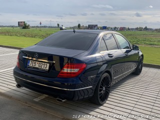 Mercedes-Benz C C350 CGI 4MATIC V6 Benzín 2011