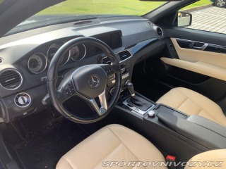 Mercedes-Benz C C350 CGI 4MATIC V6 Benzín 2011