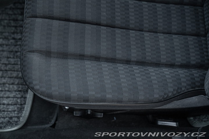 Mercedes-Benz E 190 E 1989