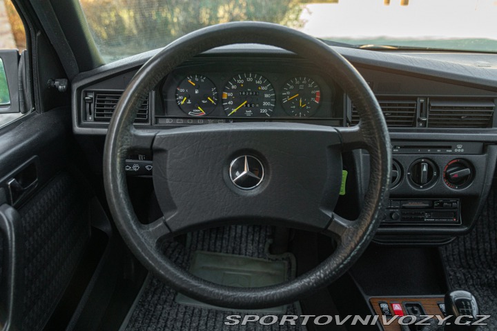 Mercedes-Benz E 190 E 1989