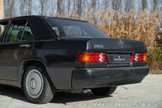 Mercedes-Benz E 190 E 1989
